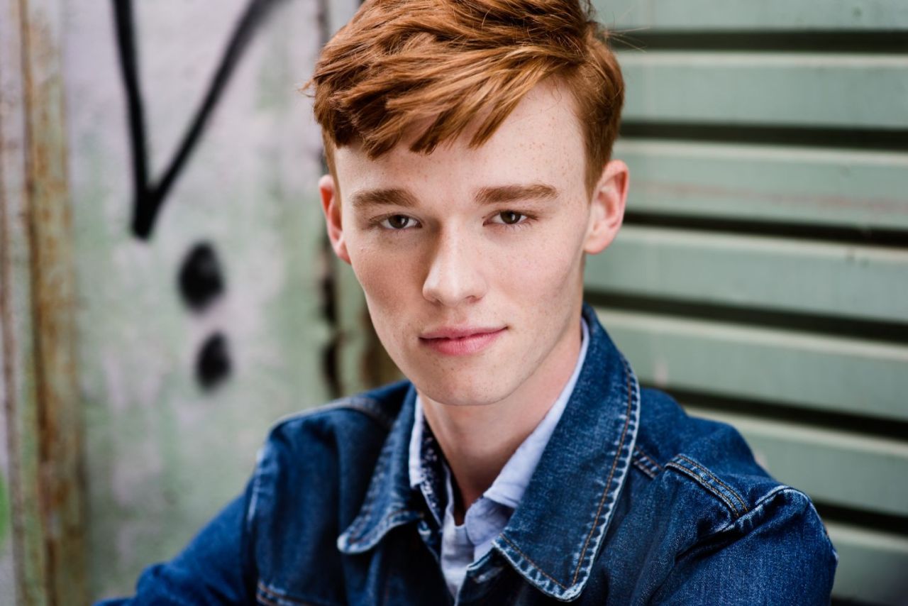 Appel discret à La Rochelle Dylan - rencontre-Gay-La Rochelle